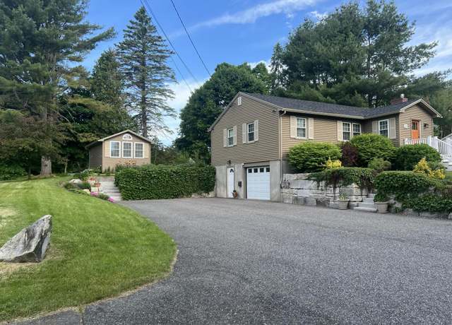 Property at 32 Brentwood Rd, Augusta, ME 04330, 3 beds, 2 baths