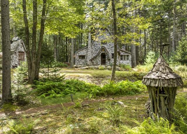 Property at 12 River View Dr, Boothbay, ME 04537, 2 beds, 1.5 baths
