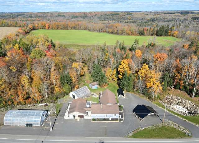 Property at 376 Fort Fairfield Rd, Caribou, ME 04736, 4 beds, 2.5 baths