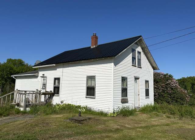 Property at 198 Bangor Rd, Ellsworth, ME 04605, 2 beds, 1 bath