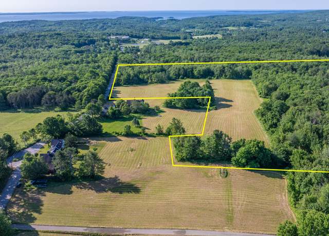 Property at 43 Melvin Heights Rd, Camden, ME 04843