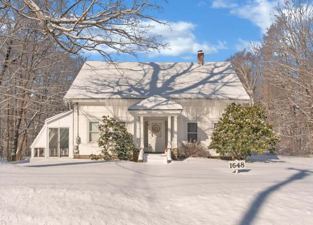 Property at 1648 Main St, Lewiston, ME 04240, 4 beds, 2.5 baths