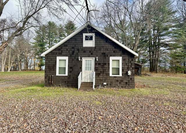 Property at 114 Skowhegan Rd, Fairfield, ME 04937, 1 bed, 1 bath