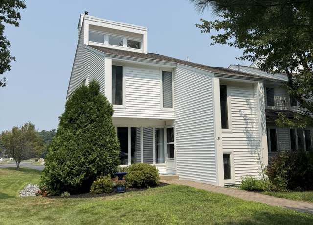Property at 23 Clifford Rd #17, Naples, ME 04055, 2 beds, 2.5 baths