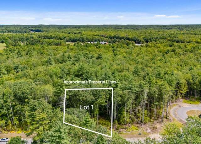 Property at 2 Dogwood Cir, Kennebunk, ME 04043, 3 beds, 2 baths