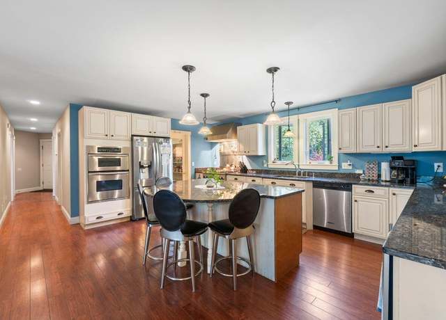 Property at 15 Dragonfly Ln, Kennebunk, ME 04043, 4 beds, 3.5 baths