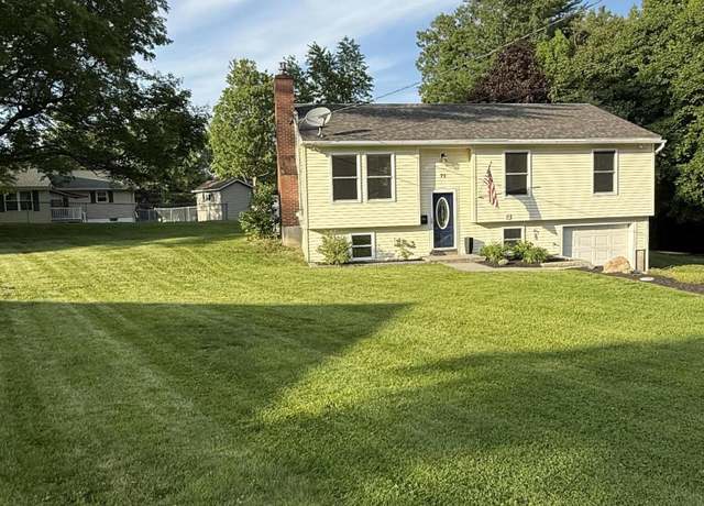 Property at 71 Easy St, Farmingdale, ME 04344, 3 beds, 1 bath