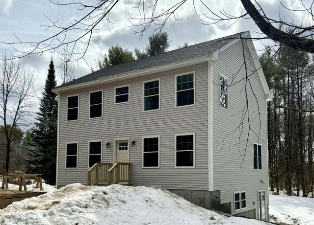 Property at 10 Conesca Rd, Raymond, ME 04071, 3 beds, 3 baths