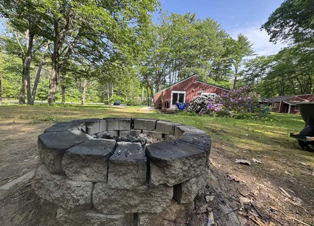 Property at 104 Verrill Rd, Pownal, ME 04069, 3 beds, 1 bath
