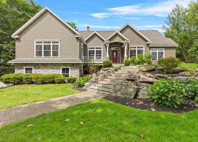 Property at 18 Colchester Dr, South Portland, ME 04106, 4 beds, 3.5 baths