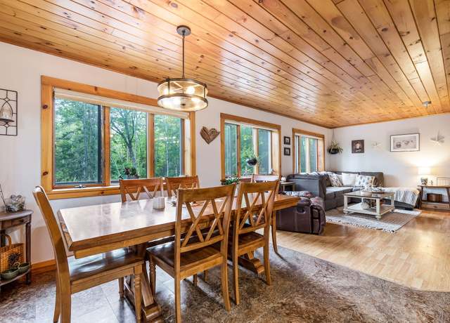 Property at 39 Simmons Ln, Friendship, ME 04547, 4 beds, 2 baths