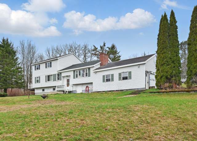 Property at 17 Butters Hill Ter, Winthrop, ME 04364, 3 beds, 2.5 baths