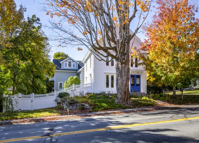 Property at 40 Mountain St, Camden, ME 04843, 5 beds, 3.5 baths