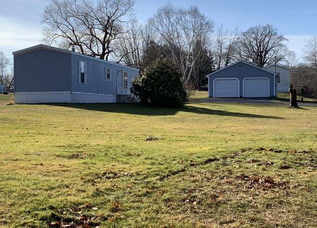 Property at 10 Irene Ave, Harpswell, ME 04079, 2 beds, 1 bath