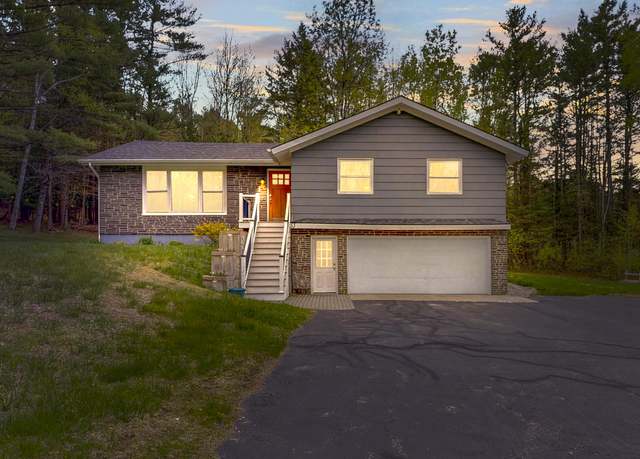 Property at 53 Old Webster Rd, Lewiston, ME 04240, 4 beds, 2.5 baths
