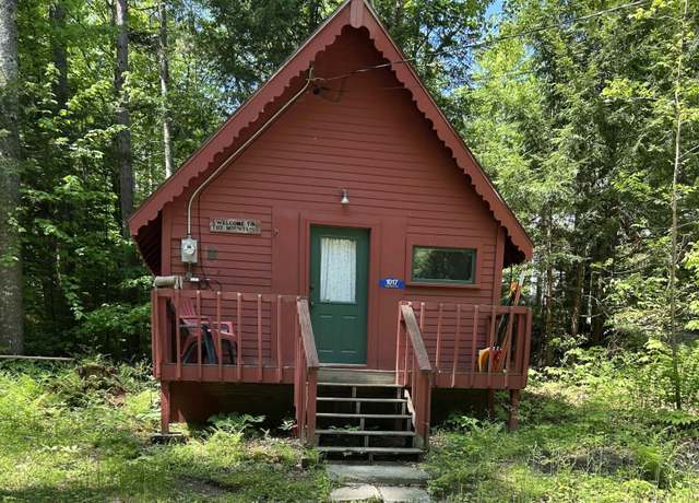 Property at 1017 Spurline Rd, Carrabassett Valley, ME 04947, 1 bed, 1 bath