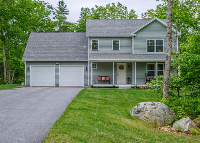 Property at 28 Bracken Woods Rd, Raymond, ME 04071, 3 beds, 2.5 baths