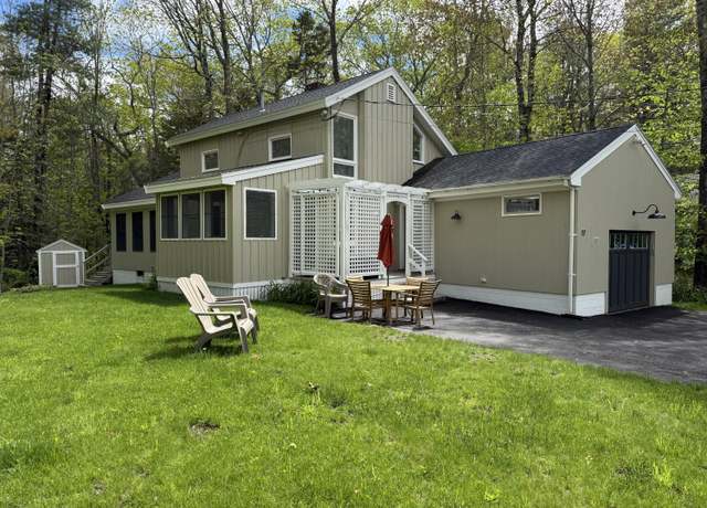 Property at 17 Magnolia Dr, Kennebunkport, ME 04046, 3 beds, 2.5 baths