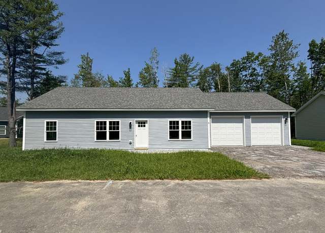Property at 5 Car-ty Ct, Lewiston, ME 04240, 3 beds, 2 baths