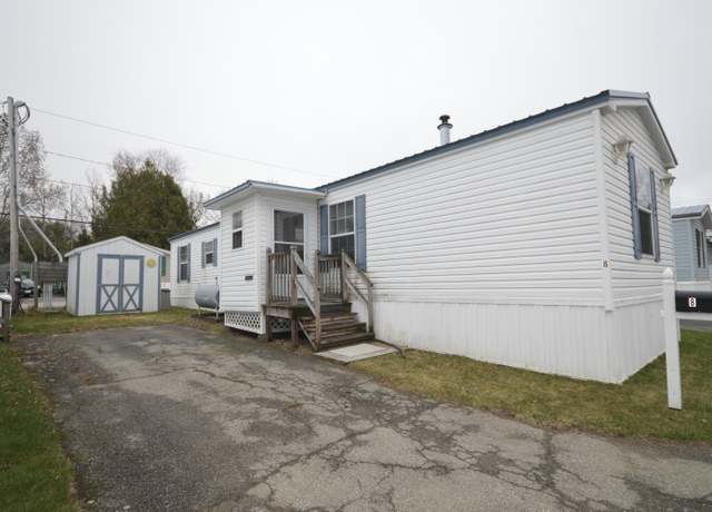 Property at 8 Ellen Dr, Holden, ME 04429, 2 beds, 1 bath