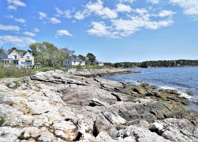 Property at 65 Shell Rd, Phippsburg, ME 04562, 3 beds, 2 baths