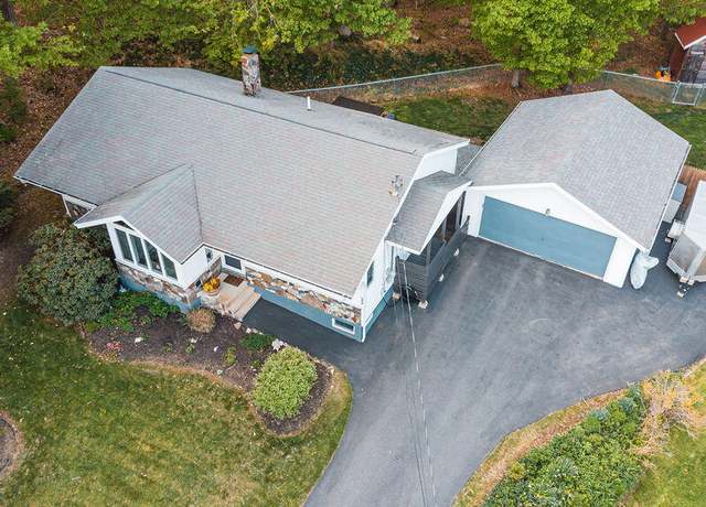 Property at 32 Orchard Cir, Lewiston, ME 04240, 2 beds, 2 baths
