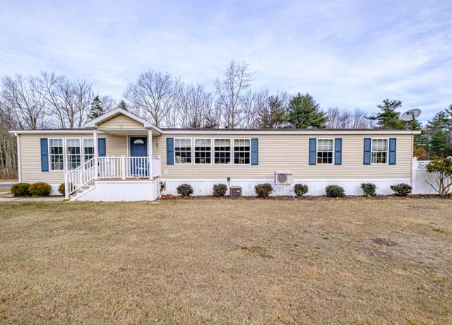 Property at 26 Heather Ln, Alfred, ME 04002, 2 beds, 2 baths