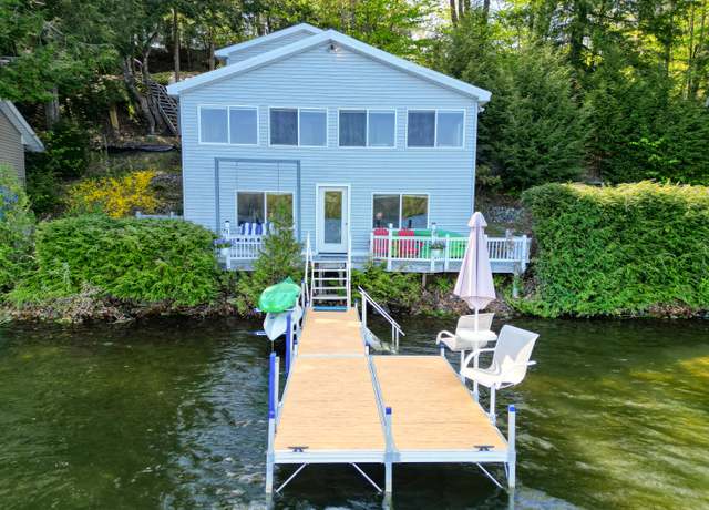 Property at 4 Tabert Ln, Belgrade, ME 04917, 2 beds, 2 baths