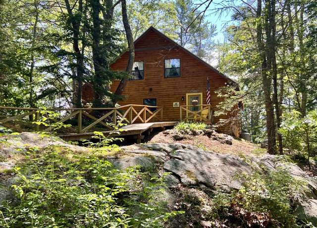 Property at 33 Mountain View Rd, Boothbay Harbor, ME 04538, 2 beds, 1.5 baths