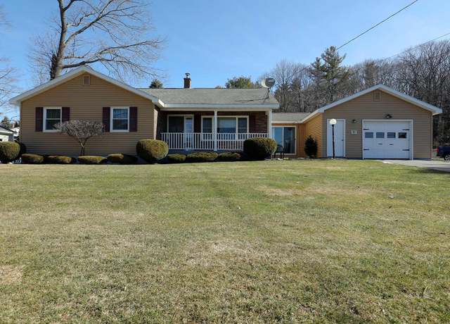 Property at 91 Townsend Rd, Augusta, ME 04330, 3 beds, 2 baths