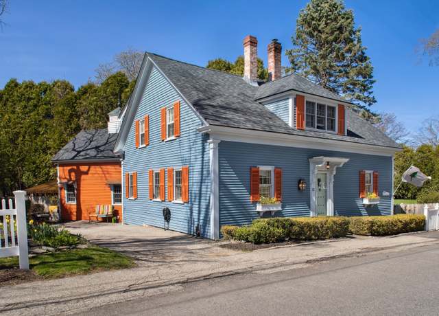 Property at 12 Elm St, Kennebunkport, ME 04046, 3 beds, 2.5 baths