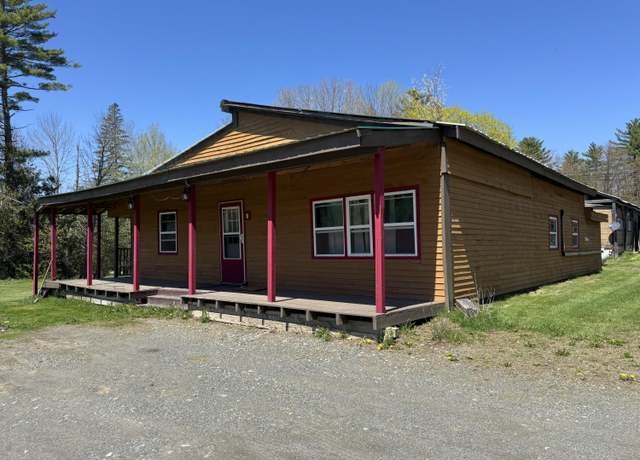 Property at 7 Thomas Rd, Sangerville, ME 04479, 2 beds, 1 bath