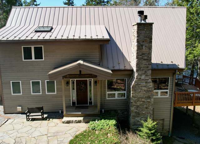 Property at 1 Mccracken Ln, Bristol, ME 04539, 4 beds, 3.5 baths