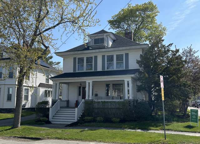 Property at 107 Maple St, Bangor, ME 04401, 4 beds, 2.5 baths