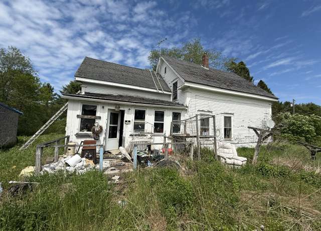 Property at 19 Schoolhouse Rd, Winterport, ME 04496, 3 beds, 1 bath
