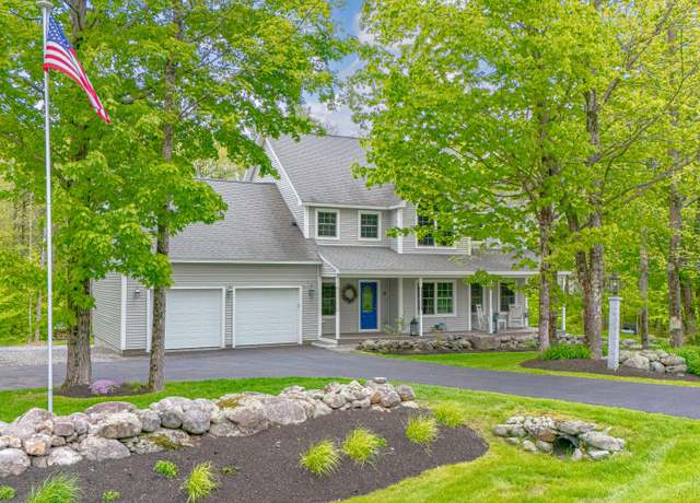 Property at 13 Spoondrift Rd, Falmouth, ME 04105, 3 beds, 2.5 baths