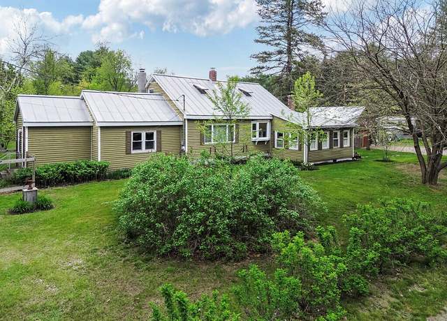 Property at 286 Canaan Rd, Clinton, ME 04927, 3 beds, 2 baths