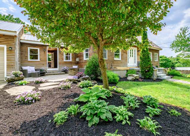 Property at 298-1B Main St, Oxford, ME 04270, 4 beds, 2 baths