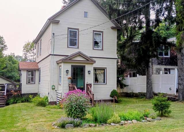 Property at 18 N Wiggin St, Greenville, ME 04441, 2 beds, 1.5 baths