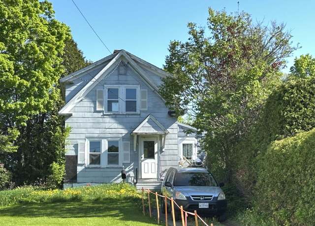 Property at 64 Pearce Ave, Houlton, ME 04730, 2 beds, 1 bath