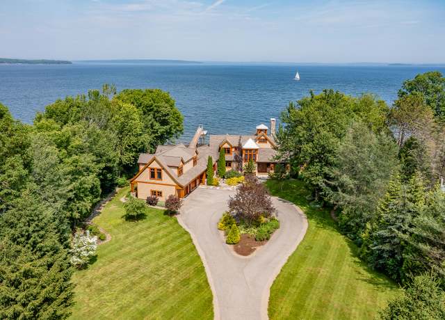 Property at 27 Jasmine Way, Belfast, ME 04915, 5 beds, 5 baths