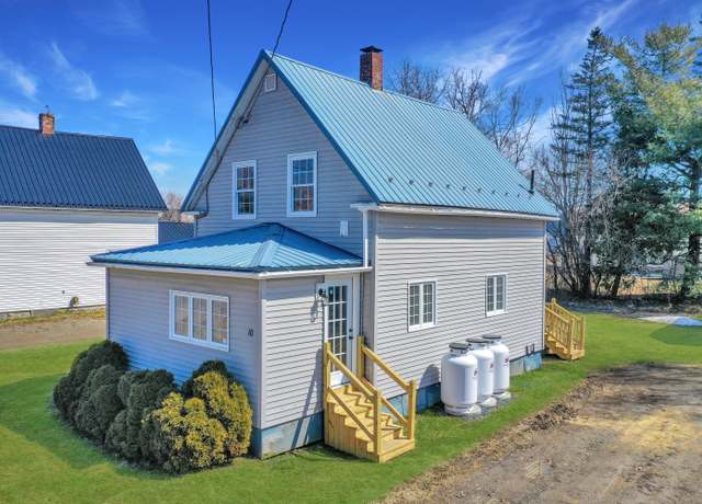 Property at 10 Water St, Presque Isle, ME 04769, 2 beds, 1 bath