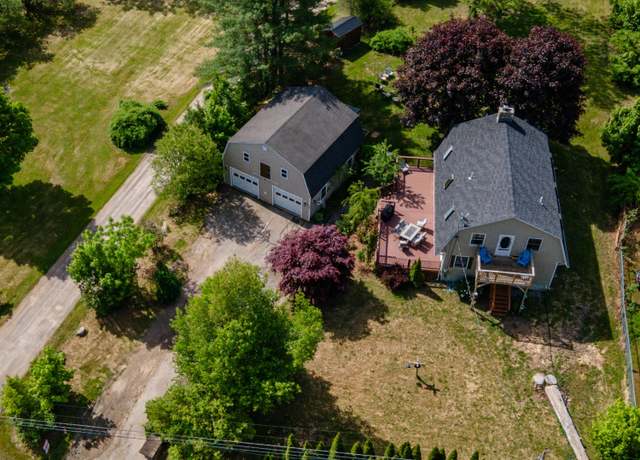 Property at 658 High St, West Gardiner, ME 04345, 2 beds, 2 baths