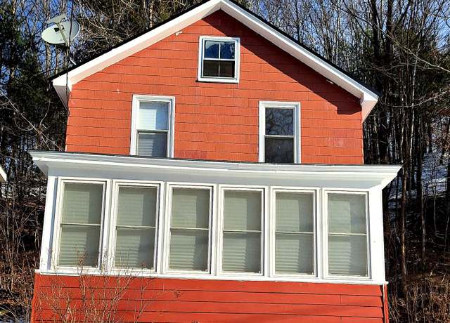 Property at 65 Boothby St, Augusta, ME 04330, 3 beds, 1.5 baths