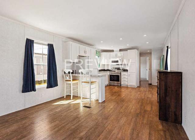 Property at 26 Lynch St, Brunswick, ME 04011, 2 beds, 1 bath