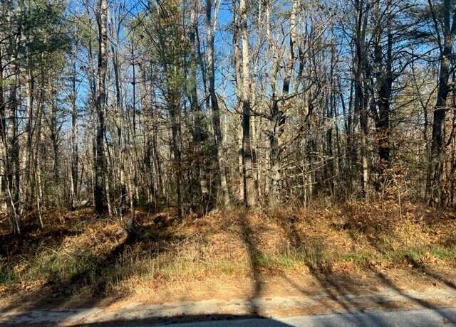 Property at 835 Sokokis Trl, Waterboro, ME 04061