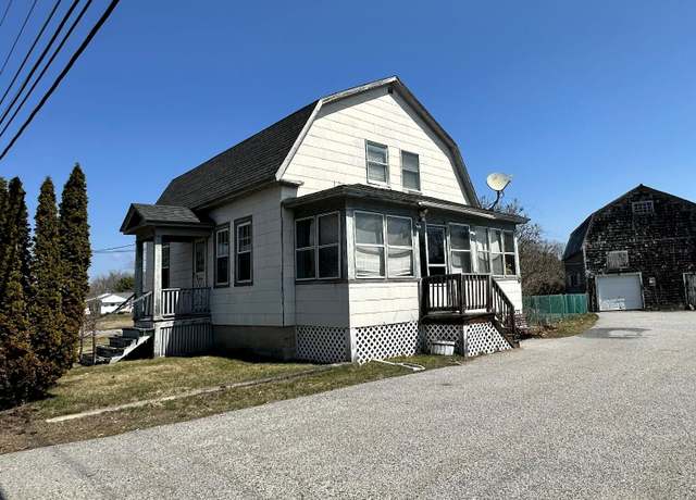 Property at 387 Alfred Rd, Sanford, ME 04073, 3 beds, 2 baths