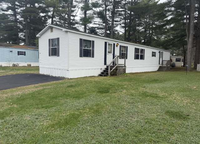 Property at 21 Larry Ln, Brunswick, ME 04011, 3 beds, 1.5 baths