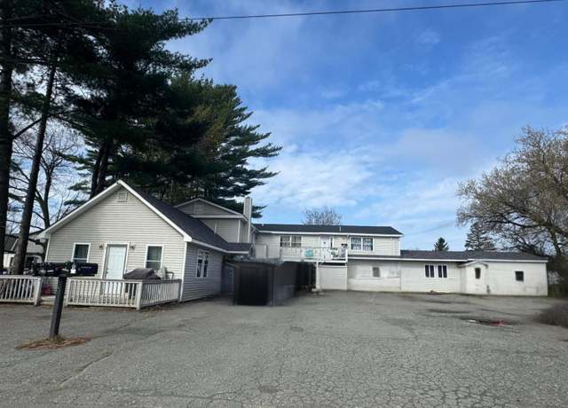 Property at 58 Greenwood Ave, Skowhegan, ME 04976, 13 beds, 5 baths