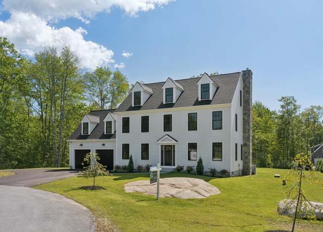 Property at 11 Acorn Ave, Kennebunkport, ME 04046, 4 beds, 3.5 baths